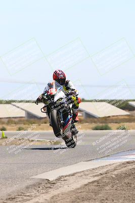 media/Aug-03-2025-TrackDaz (Sun) [[bf4a71acf9]]/B Group/1220pm (Wheelie Bump)/